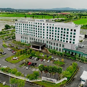 Raia & Convention Centre Hotel